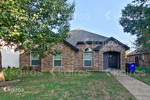 11811 Asher Ln in Balch Springs, TX - Building Photo