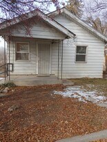 1936 Harriman St in Klamath Falls, OR - Building Photo