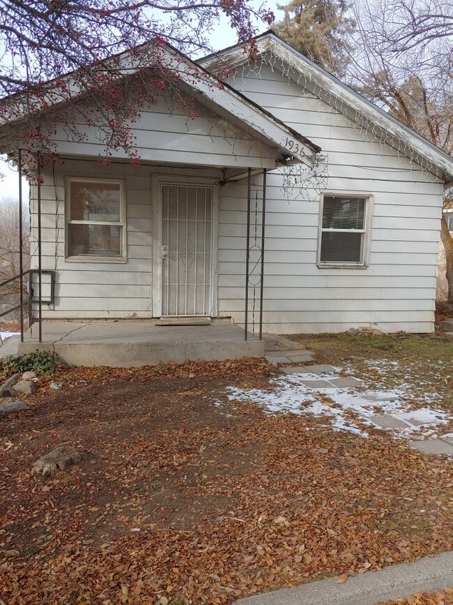 property at 1936 Harriman St