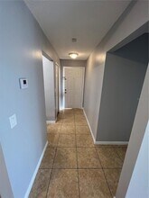 5226 Via Hacienda Cir, Unit 314 in Orlando, FL - Foto de edificio - Building Photo