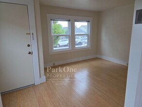 979 Stannage Ave in Albany, CA - Building Photo - Building Photo