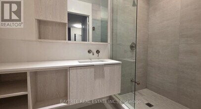 110 Broadway Ave in Toronto, ON - Building Photo - Building Photo