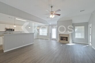 94 Robin Hood Ct in Elmore, AL - Building Photo - Building Photo