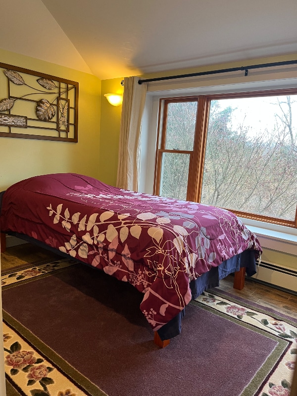 1087 N Hoosac Rd in Williamstown, MA - Building Photo - Building Photo