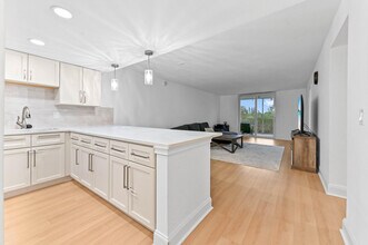 5700 NW 2nd Ave in Boca Raton, FL - Building Photo - Building Photo