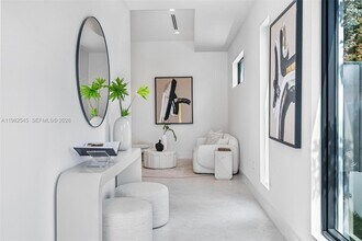 2937 SW 21st St in Miami, FL - Building Photo - Building Photo