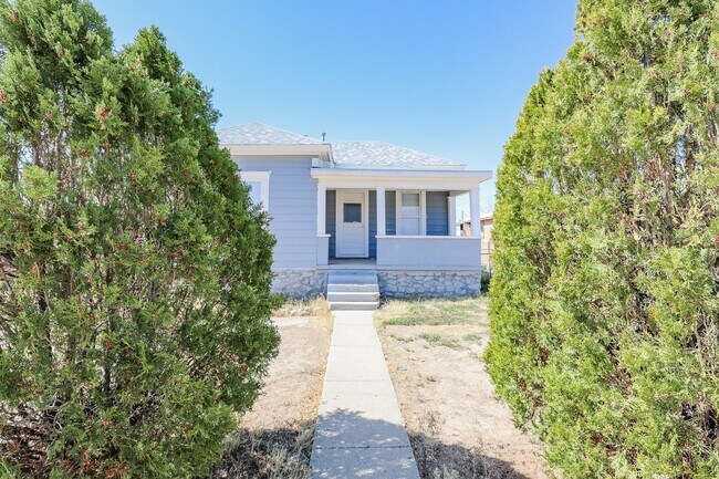 1307 Vermont Ave in Alamogordo, NM - Building Photo - Building Photo
