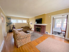 1611 Maple Rd in Cleveland Heights, OH - Building Photo - Building Photo