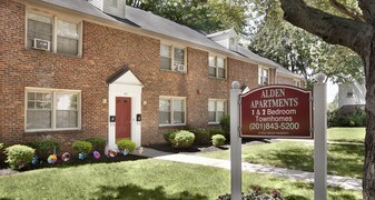 Alden Apartments in Rahway, NJ - Building Photo