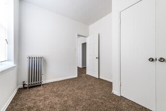 500 S Laramie in Chicago, IL - Building Photo - Building Photo