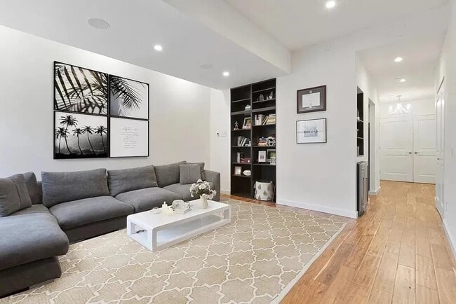 property at 88 Greenwich St