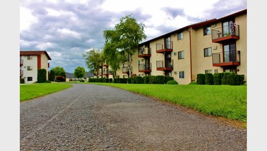 Center Court in Spokane, WA - Foto de edificio - Building Photo