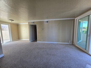 4705 Kester Ave in Los Angeles, CA - Building Photo - Building Photo