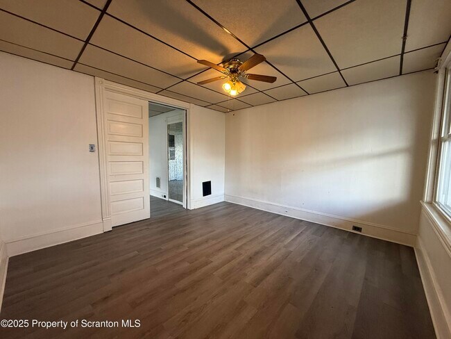 1531 33 Washburn St in Scranton, PA - Building Photo - Building Photo
