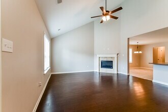 7553 Glen Laurel Way in Memphis, TN - Building Photo - Building Photo