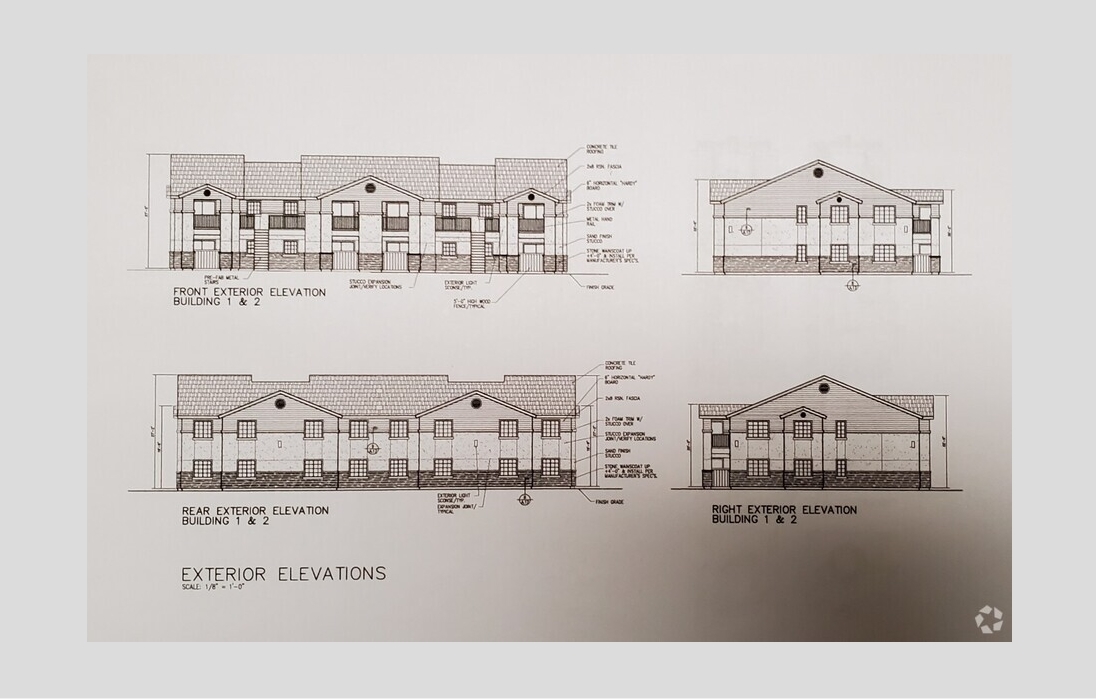 111-119 Sherwood Way in Madera, CA - Foto de edificio