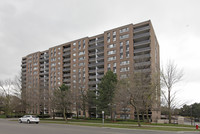 Almore Park Tower in Brampton, ON - Building Photo - Building Photo