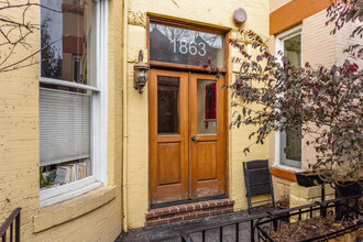 1863 Mintwood Pl NW in Washington, DC - Building Photo - Building Photo