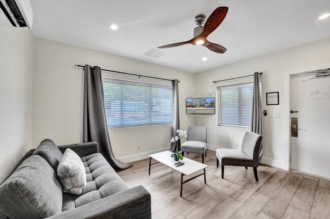 3020 Seville St, Unit SI ID1503984P in Fort Lauderdale, FL - Foto de edificio - Building Photo