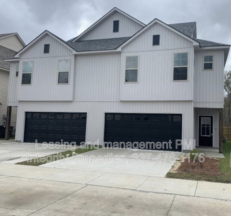 7832 Pisa Dr in Baton Rouge, LA - Building Photo