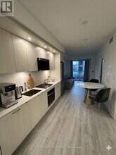 60 Central Park Roadway in Toronto, ON - Building Photo - Building Photo