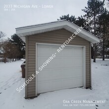 2033 Michigan Ave in Stevens Point, WI - Foto de edificio - Building Photo