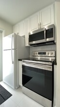 519 S Rainbow Dr, Unit Studio Rainbow in Hollywood, FL - Building Photo - Building Photo