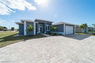 1438 Embers Pkwy W in Cape Coral, FL - Building Photo - Building Photo