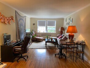 1500 Beacon St, Unit 5 in Brookline, MA - Building Photo - Building Photo