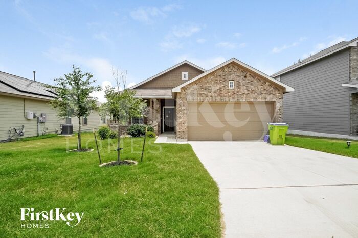 131 Whitetail Pass in San Antonio, TX - Building Photo