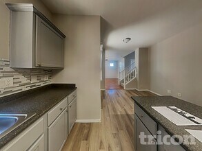 3812 S 54th Glen in Phoenix, AZ - Foto de edificio - Building Photo