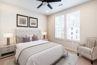 The Whitby Birmingham in Birmingham, AL - Building Photo - Building Photo