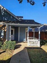 18127 Whispering Gables Ln in Dallas, TX - Building Photo - Building Photo