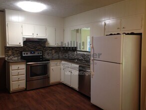 695 Georgia Ave in Fayetteville, GA - Building Photo - Building Photo