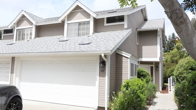 property at 310 Windjammer Cir