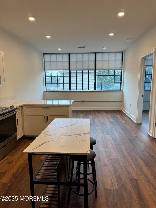 property at 179 Chelsea Ave