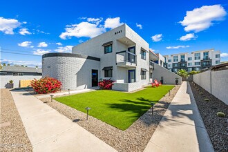 4139 N 27th St in Phoenix, AZ - Foto de edificio - Building Photo