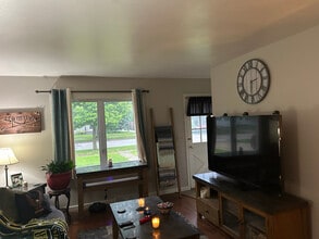 712 Sylvan Terrace in Waukesha, WI - Building Photo - Building Photo