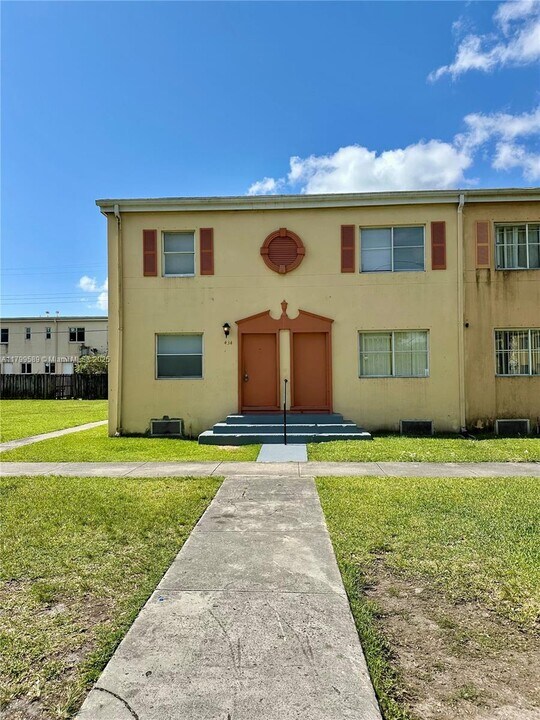 434 NW 85th Street Rd in Miami, FL - Building Photo