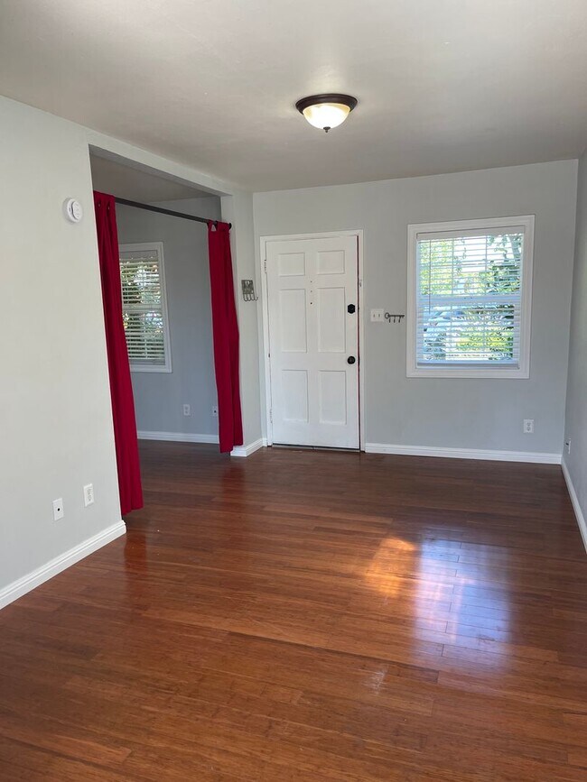 235 N C St in Lompoc, CA - Building Photo - Building Photo