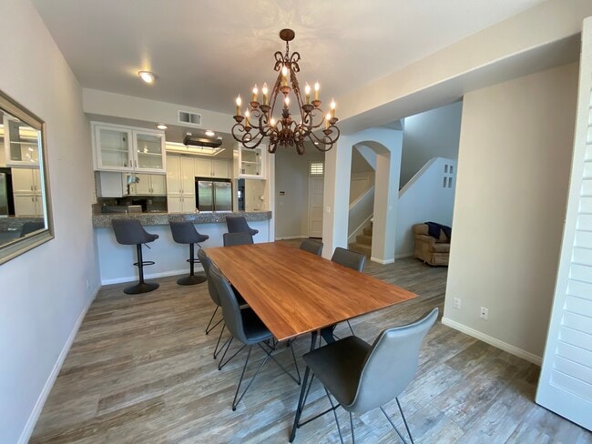 6483 Zuma View Pl in Malibu, CA - Building Photo - Building Photo