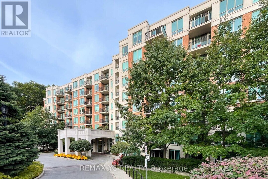 38 William Carson Crescent in Toronto, ON - Building Photo