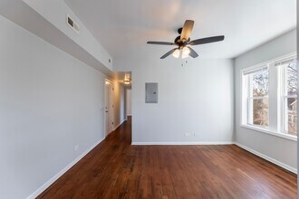 7626 S Drexel Ave in Chicago, IL - Foto de edificio - Building Photo