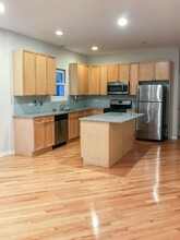2718 N Wayne Ave, Unit 1N in Chicago, IL - Building Photo - Building Photo