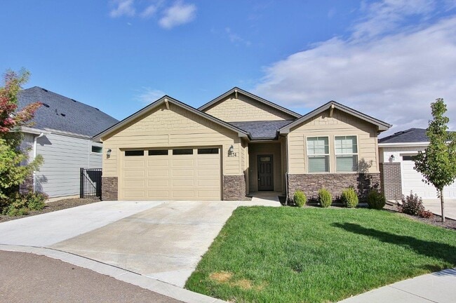 property at 2174 E Mendota Dr