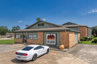 International Village Apartments in Orange, TX - Building Photo - Building Photo