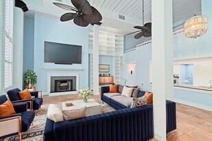 109 E Bay St in Charleston, SC - Building Photo