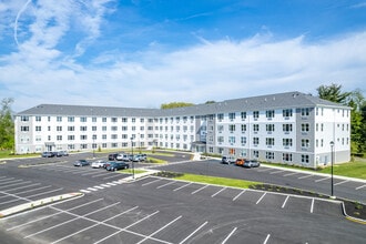 Masons Creek Flats in Mount Laurel, NJ - Building Photo - Building Photo