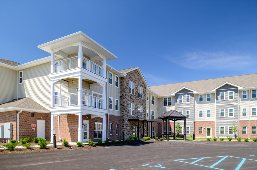 Eastern Woods Senior Apartments in Findlay, OH - Building Photo