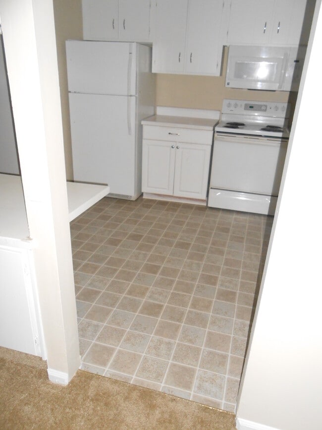 4703 Champion Ct in Greensboro, NC - Building Photo - Building Photo